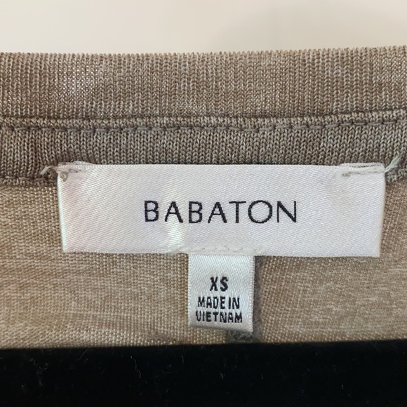 Aritzia Babaton taupe short sleeve T-shirt - Picture 2 of 6